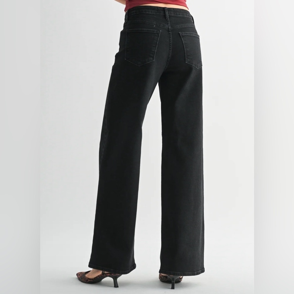 Elegant Black Flare Women's Jeans